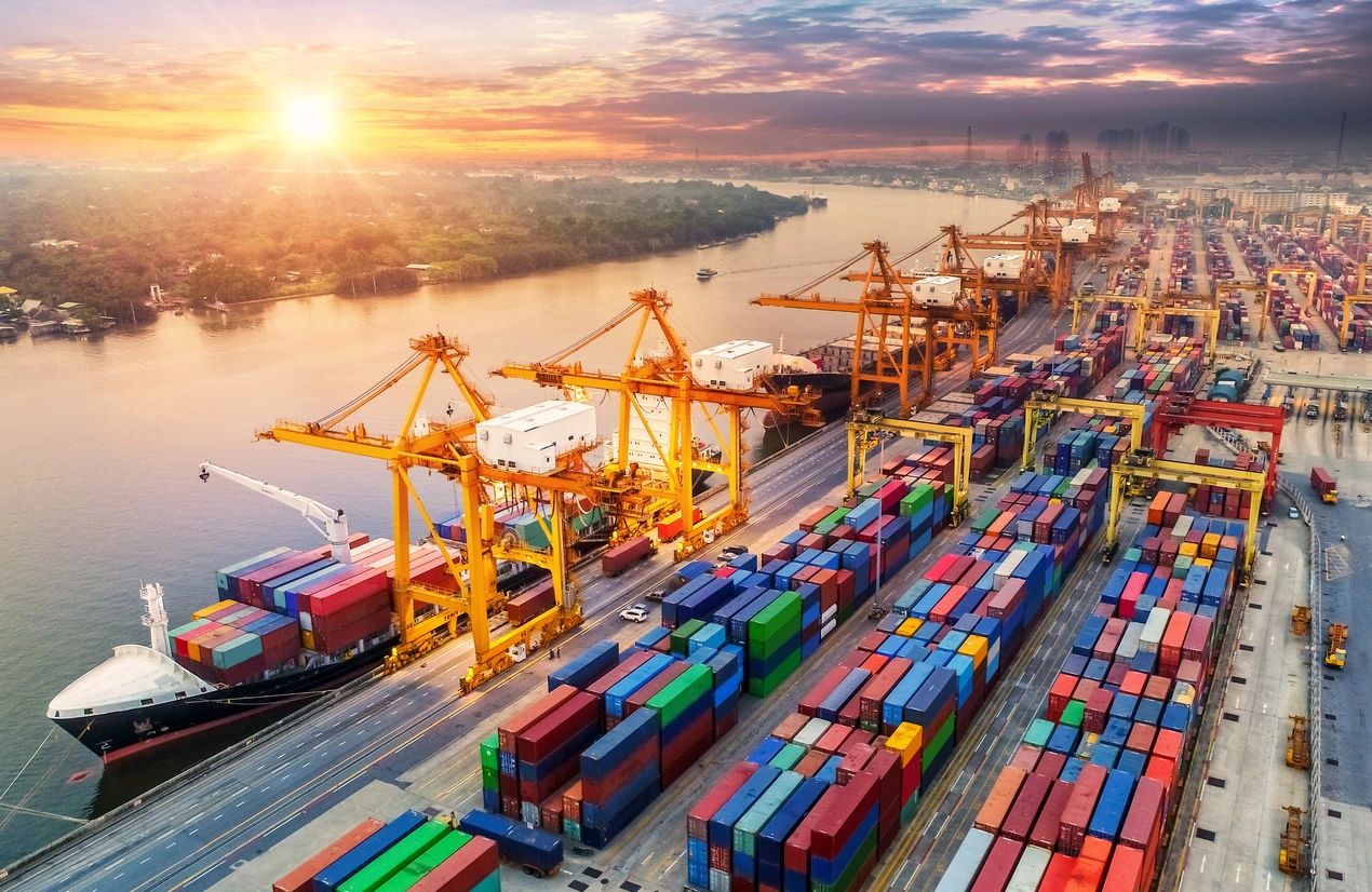 Overseas Manufacturing: The Real Pros and Cons for Consumer Brands