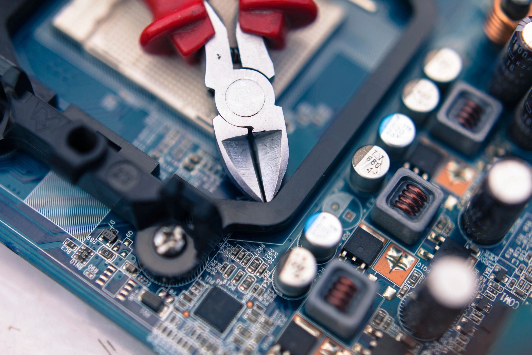 Electronic hardware